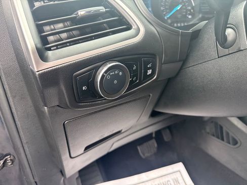 Used 2024 Ford Edge SEL w/ Convenience Package image 27