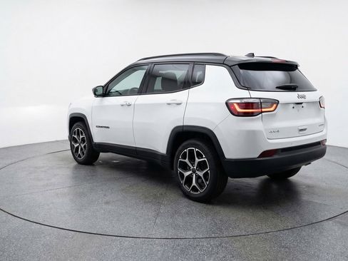 Used 2025 Jeep Compass Limited AWD/4WD image 6