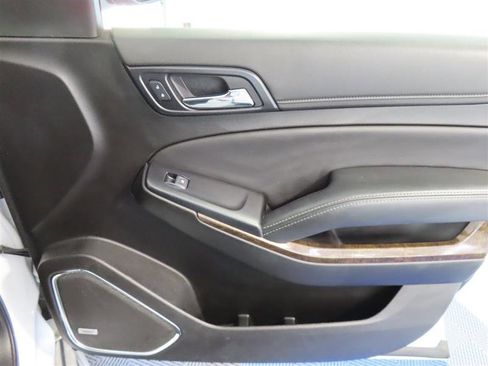 Used 2019 Chevrolet Tahoe LT AWD/4WD image 36