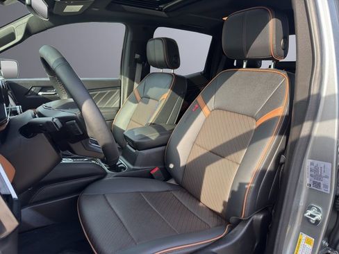 Certified 2025 GMC Canyon AT4 w/ Technology Plus Package image 14