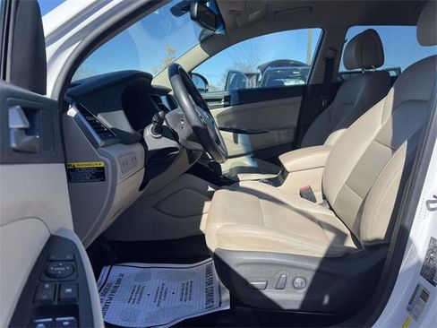 Used 2016 Hyundai Tucson Limited image 10