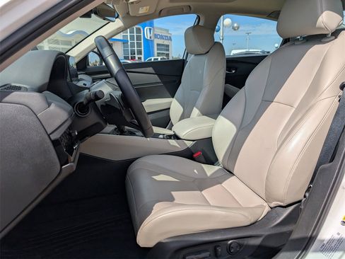 Used 2024 Honda Accord EX-L image 11