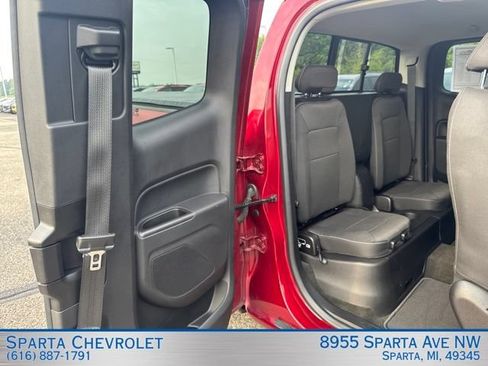 Used 2018 Chevrolet Colorado LT w/ LT Convenience Package AWD/4WD image 28