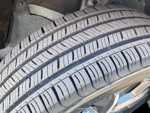 Used 2024 Honda HR-V EX-L image 37