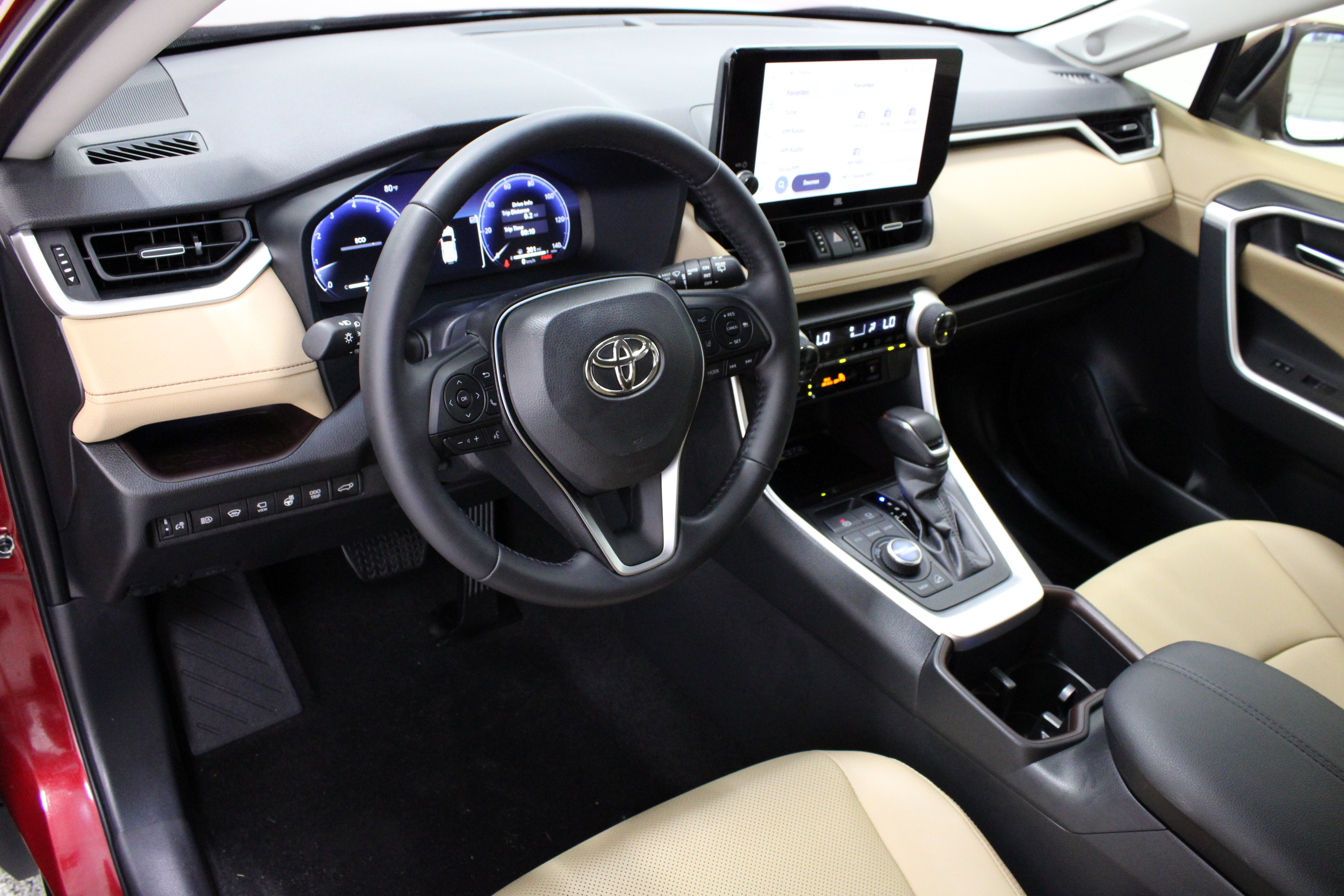 Certified 2025 Toyota RAV4 Limited w/ Advanced Technology Package AWD/4WD image 13
