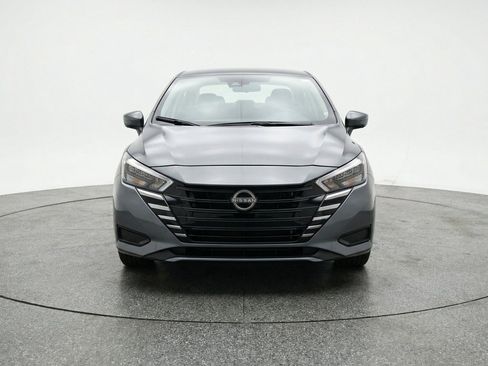 Used 2025 Nissan Versa SV FWD image 2