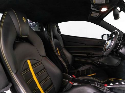 Used 2017 Ferrari 488 GTB RWD image 27