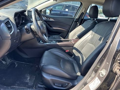 Used 2017 MAZDA MAZDA3 Grand Touring FWD image 16