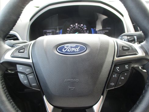 Used 2024 Ford Edge SEL w/ Convenience Package AWD/4WD image 16