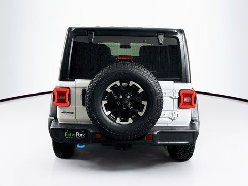 Used 2024 Jeep Wrangler Unlimited Rubicon 4xe AWD/4WD image 7
