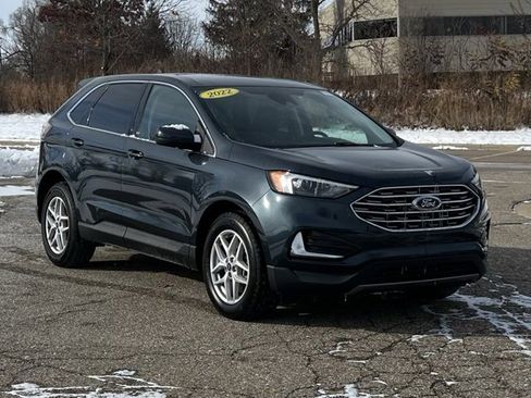 Used 2022 Ford Edge SEL image 2