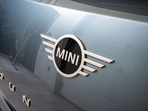 Certified 2025 MINI Cooper Countryman S w/ Comfort Package Max image 18