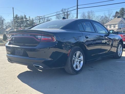 Used 2023 Dodge Charger SXT image 6
