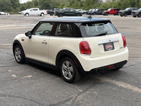 Used 2015 MINI Cooper 2-Door Hardtop FWD image 5