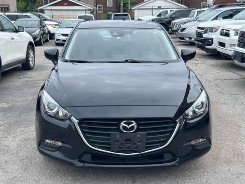 Used 2018 MAZDA MAZDA3 Touring FWD image 2