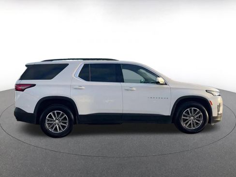 Used 2023 Chevrolet Traverse LT image 16