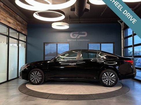 Used 2023 Nissan Altima 2.5 SV image 6