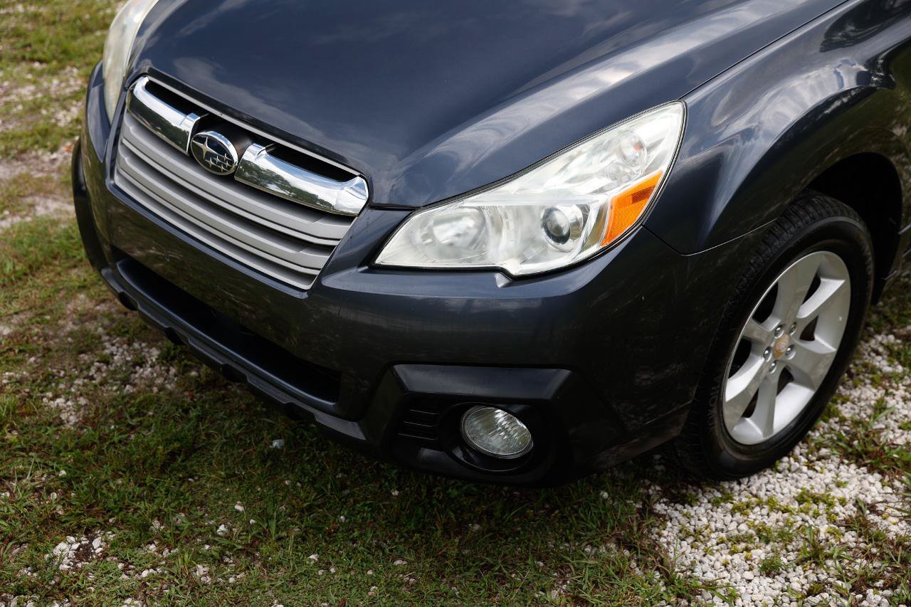 Used 2014 Subaru Outback 2.5i Premium AWD/4WD image 23