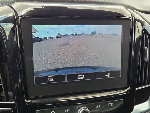Used 2022 Chevrolet Traverse LT AWD/4WD image 29
