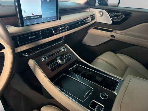 Used 2023 Lincoln Aviator Reserve w/ Equipment Group 201A image 25