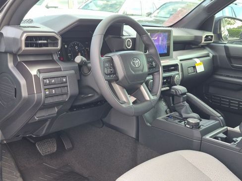 New 2026 Toyota 4Runner SR5 AWD/4WD image 3