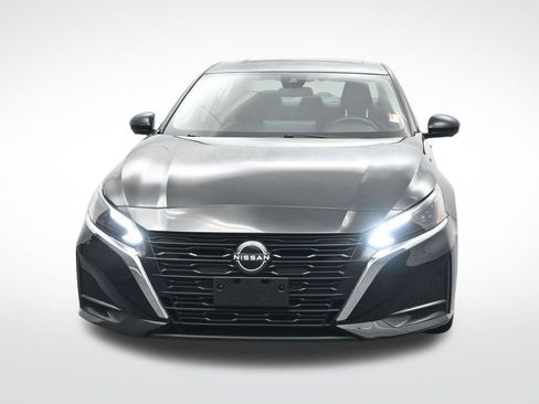 Used 2023 Nissan Altima 2.5 SL FWD image 2