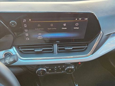 New 2026 Chevrolet Trax LT w/ Driver Confidence Package image 12