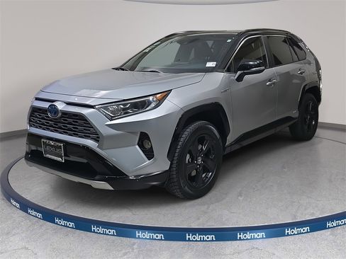 Used 2020 Toyota RAV4 XSE image 1