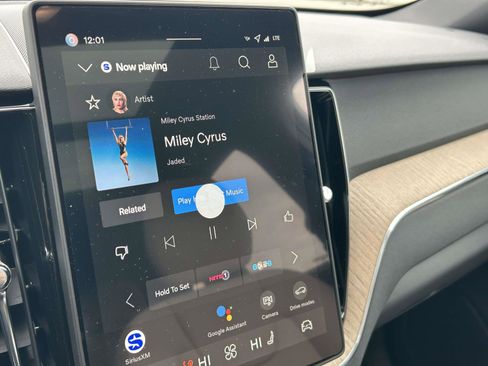 New 2026 Volvo XC60 B5 Core w/ Climate Package AWD/4WD image 25