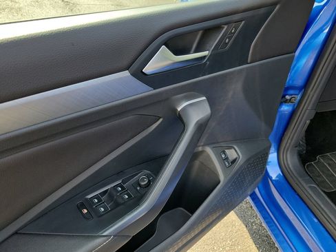 Used 2024 Volkswagen Jetta SE FWD image 24