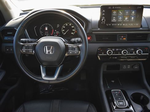 Used 2025 Honda Pilot EX-L image 22