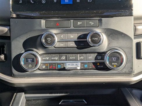 Used 2023 Ford Expedition Max XLT image 26