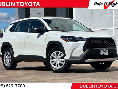 Certified 2024 Toyota Corolla Cross L image 1