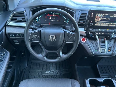 Used 2020 Honda Odyssey EX image 15