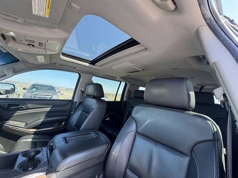 Used 2016 Chevrolet Suburban LT image 10