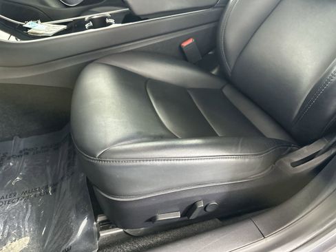 Used 2019 Tesla Model 3 RWD image 12