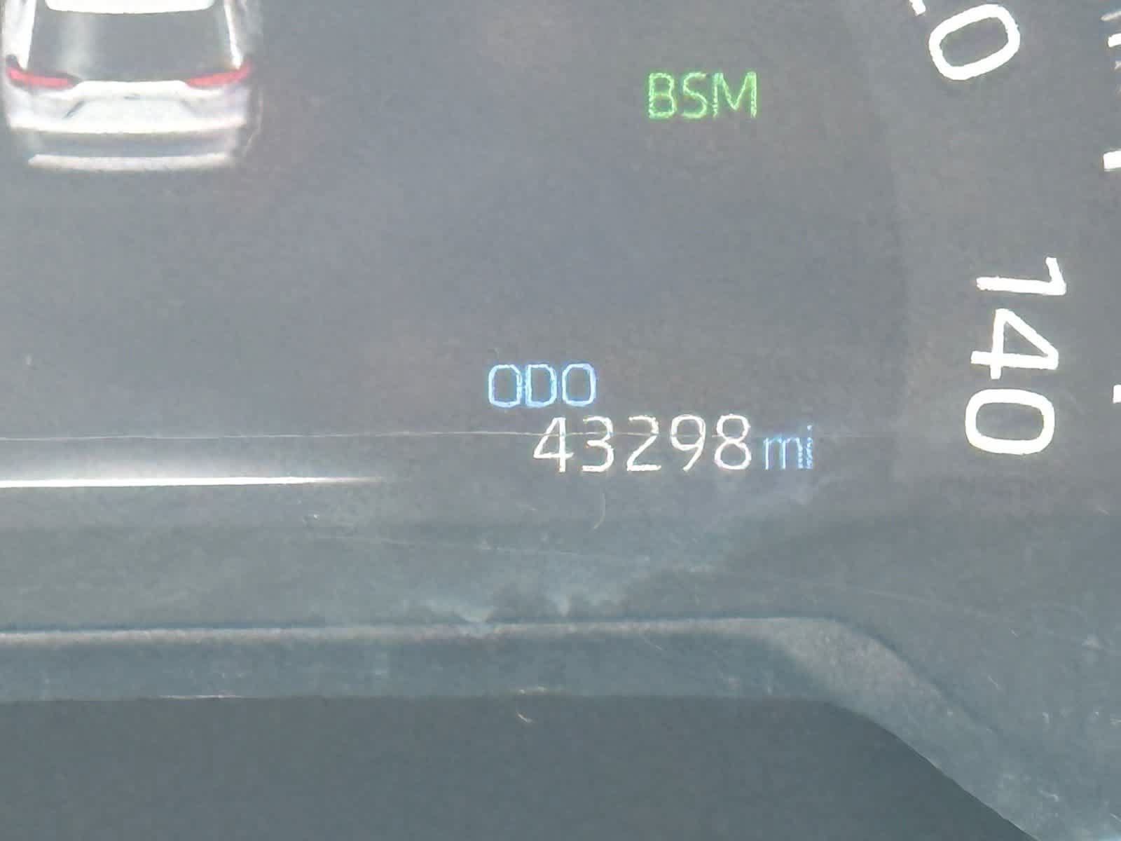 Used 2025 Toyota RAV4 XLE FWD image 18