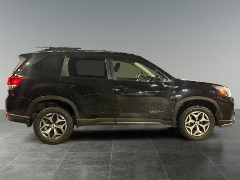 Used 2019 Subaru Forester Premium image 6