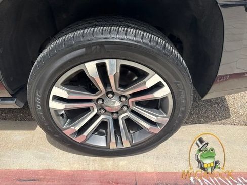 Used 2019 GMC Yukon Denali w/ Denali Ultimate Package AWD/4WD image 10