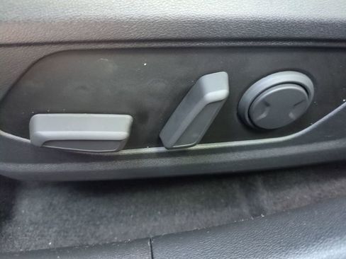 New 2026 Hyundai Elantra Limited image 21