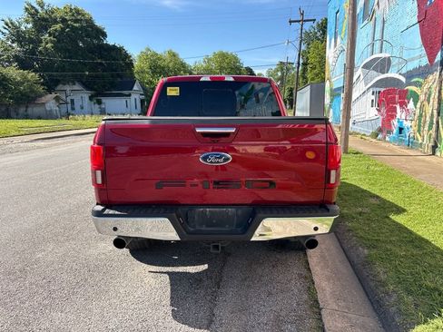 Used 2019 Ford F150 Lariat w/ Equipment Group 502A Luxury AWD/4WD image 3