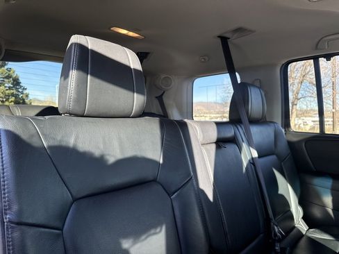 Used 2013 Honda Pilot Touring image 26