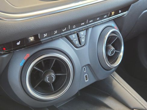 Used 2023 Chevrolet Blazer LT w/ Convenience Package image 17