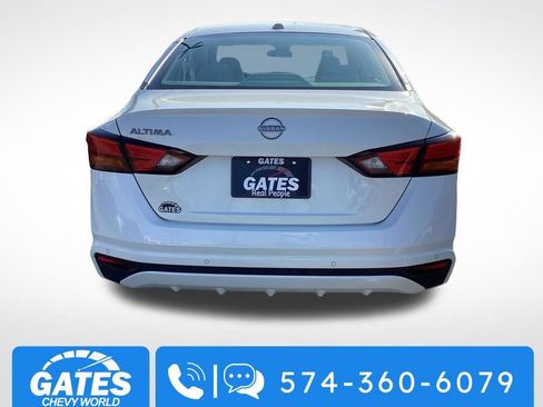 Used 2025 Nissan Altima 2.5 SV image 7