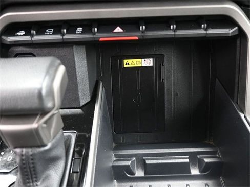 Used 2023 Toyota Tundra Limited image 6