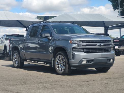 Used 2020 Chevrolet Silverado 1500 RST w/ True North Edition AWD/4WD image 3