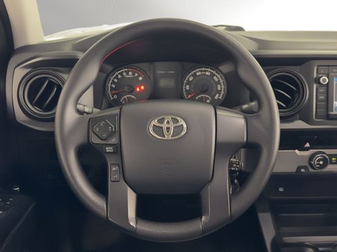 Used 2017 Toyota Tacoma SR image 20