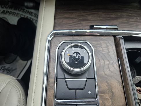 Certified 2021 Ford Expedition Platinum image 22