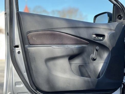 Used 2008 Toyota Yaris image 10