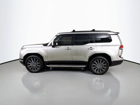 Certified 2024 Lexus GX 550 w/ Accessory Package (Z1) image 8